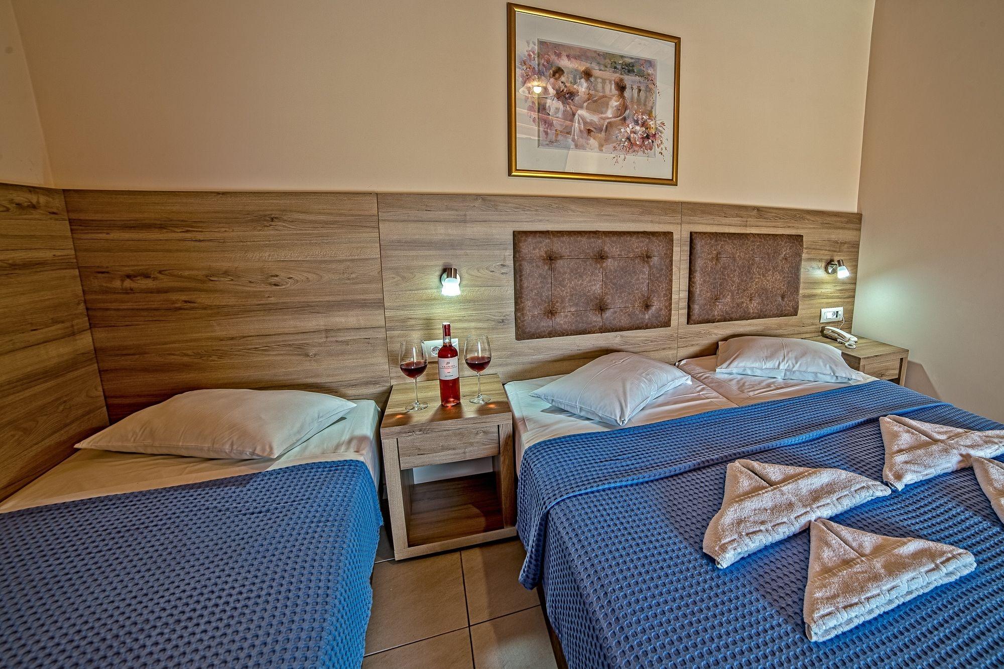 Blue Aegean Hotel & Suites Gouves Esterno foto