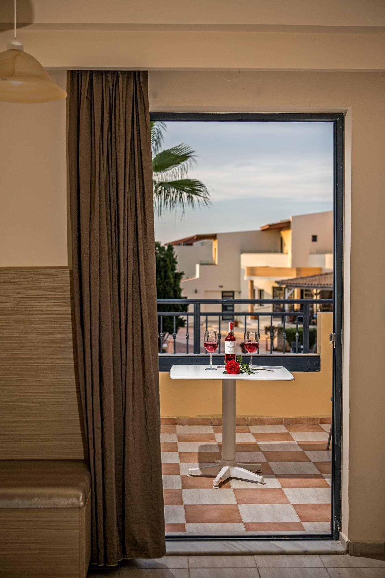 Blue Aegean Hotel & Suites Gouves Esterno foto