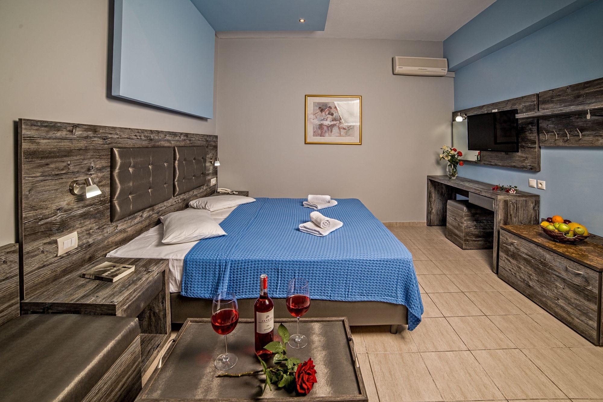Blue Aegean Hotel & Suites Gouves Esterno foto