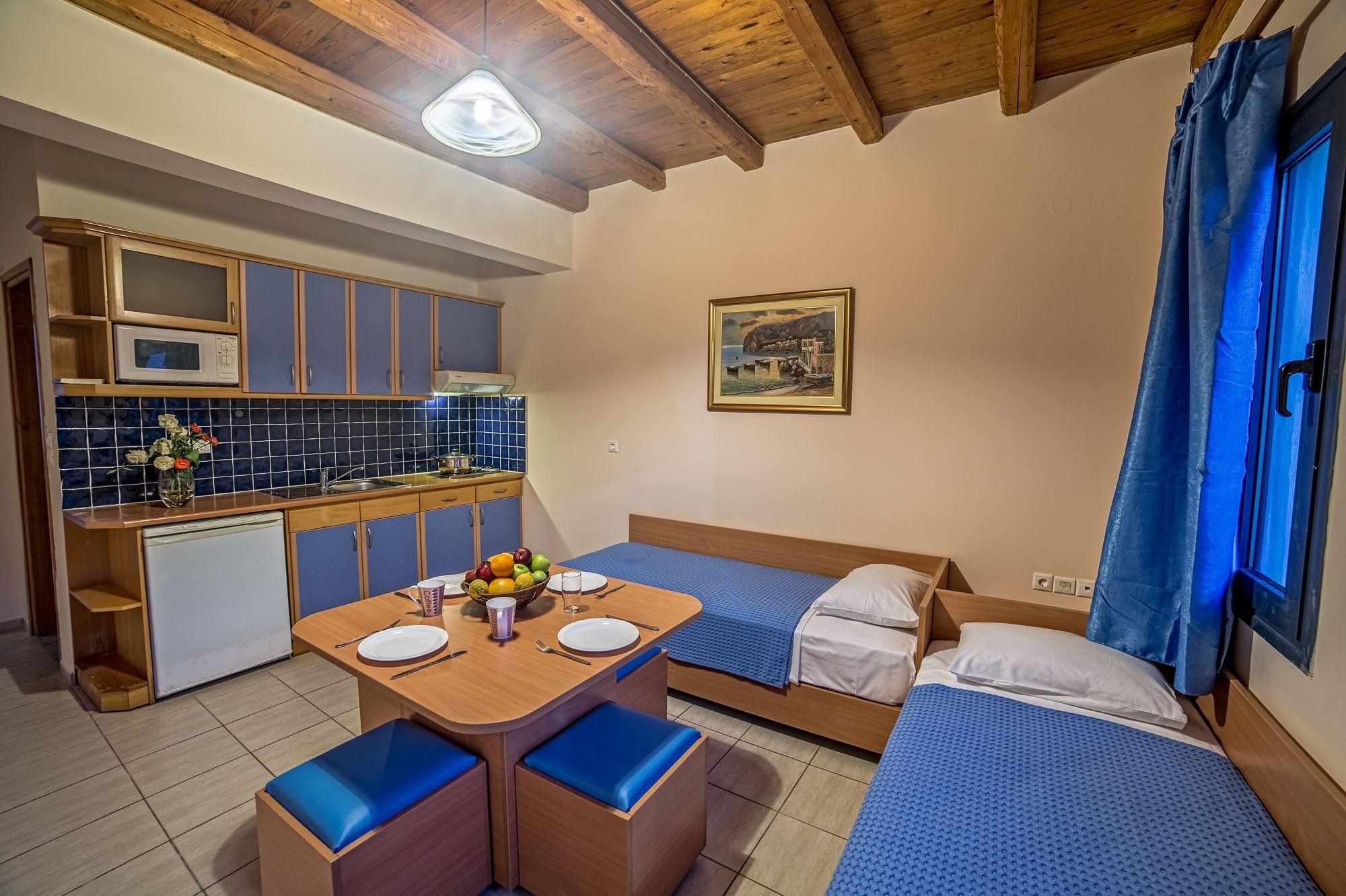 Blue Aegean Hotel & Suites Gouves Esterno foto