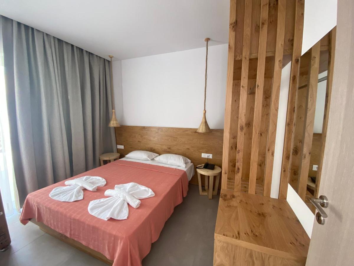 Blue Aegean Hotel & Suites Gouves Esterno foto