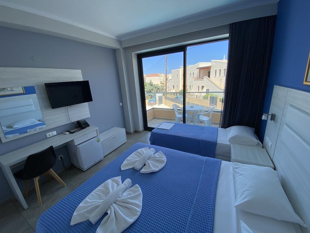 Blue Aegean Hotel & Suites Gouves Esterno foto