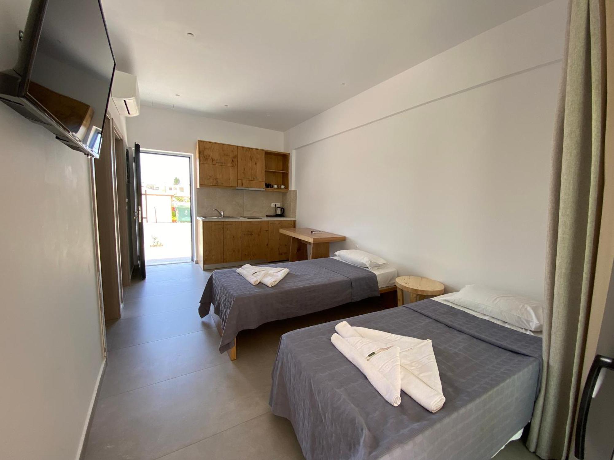 Blue Aegean Hotel & Suites Gouves Esterno foto