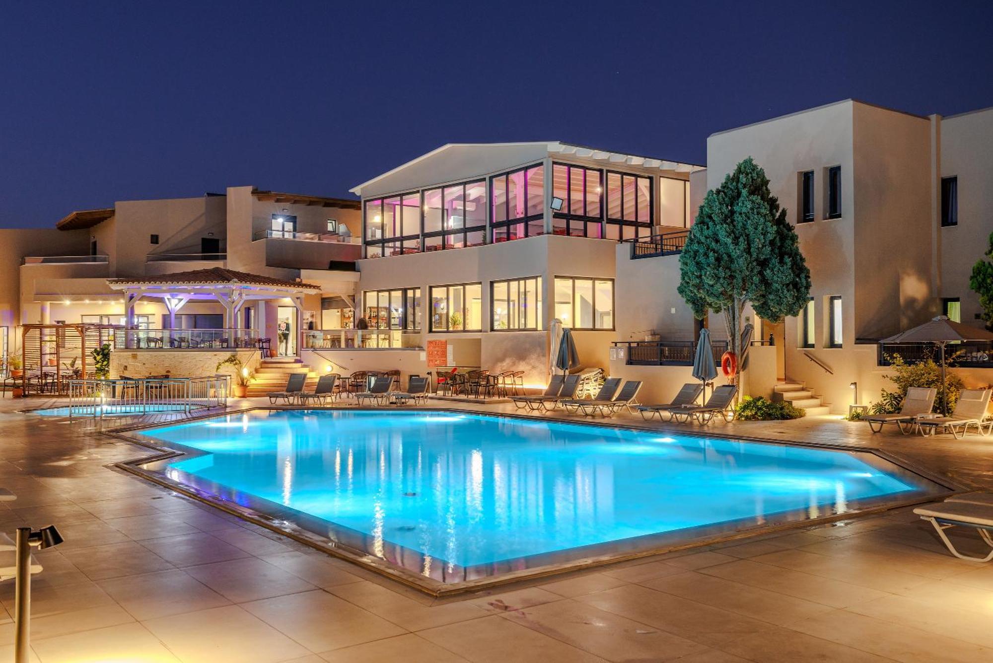 Blue Aegean Hotel & Suites Gouves Esterno foto