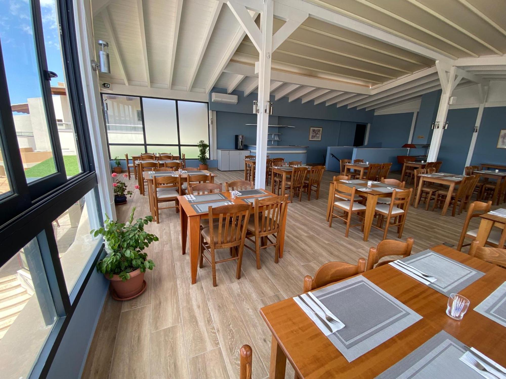 Blue Aegean Hotel & Suites Gouves Esterno foto