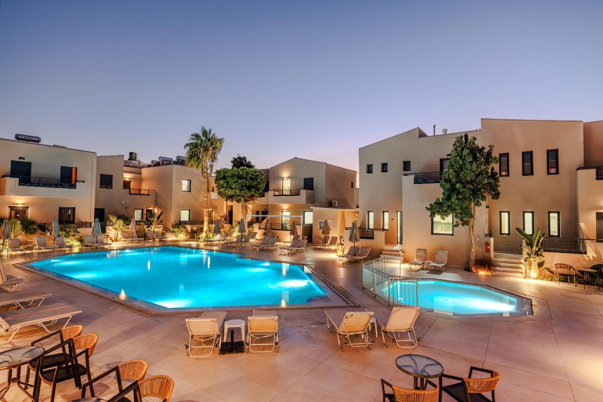 Blue Aegean Hotel & Suites Gouves Esterno foto