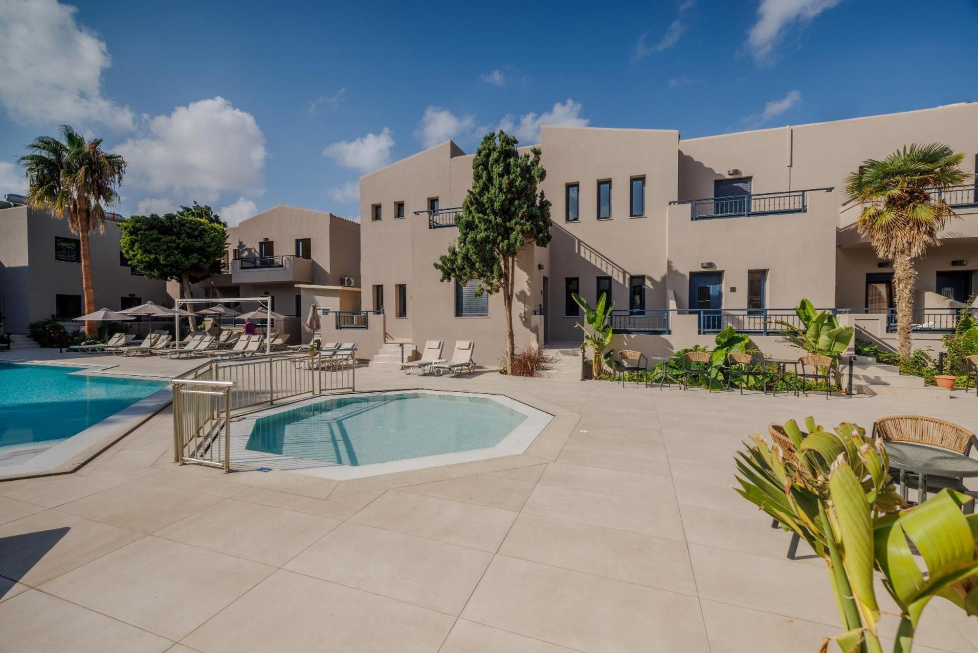 Blue Aegean Hotel & Suites Gouves Esterno foto