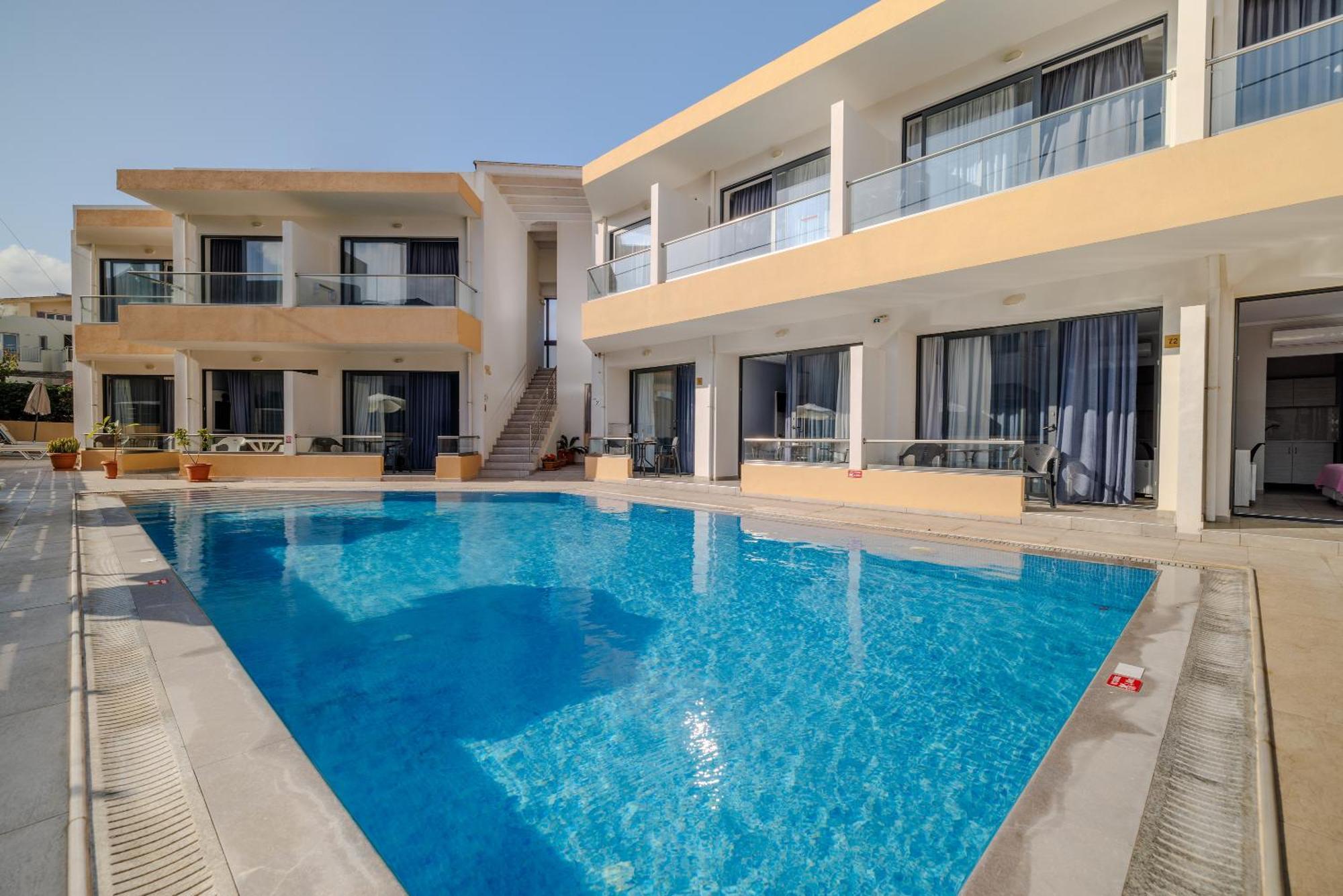 Blue Aegean Hotel & Suites Gouves Esterno foto
