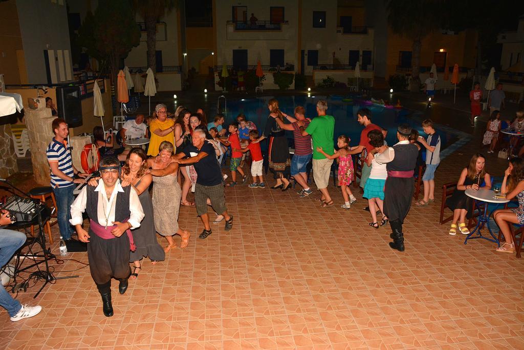 Blue Aegean Hotel & Suites Gouves Esterno foto
